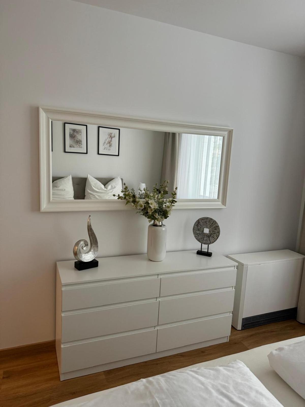 Sunny And Elegant Apartament In Central Location Graz Exterior foto